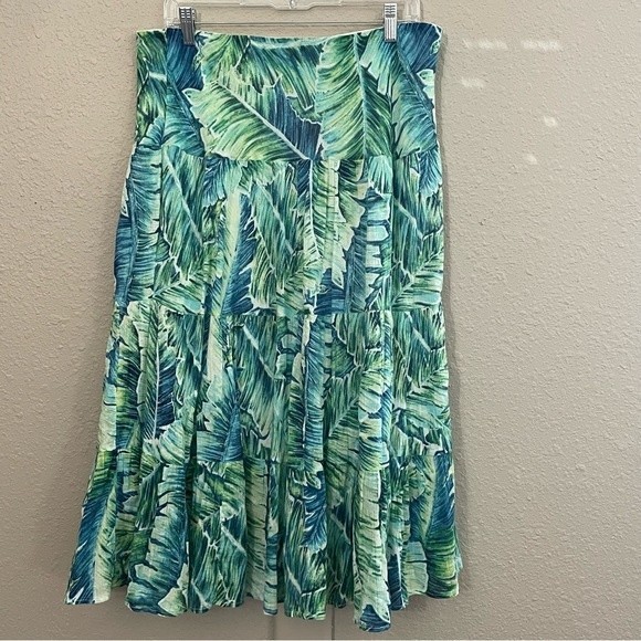 Chaps petite tropical leaf print lined crinkle cotton skirt. Women’s size PL - Picture 7 of 7